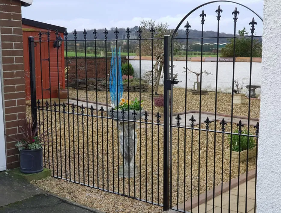 fence panel gate
